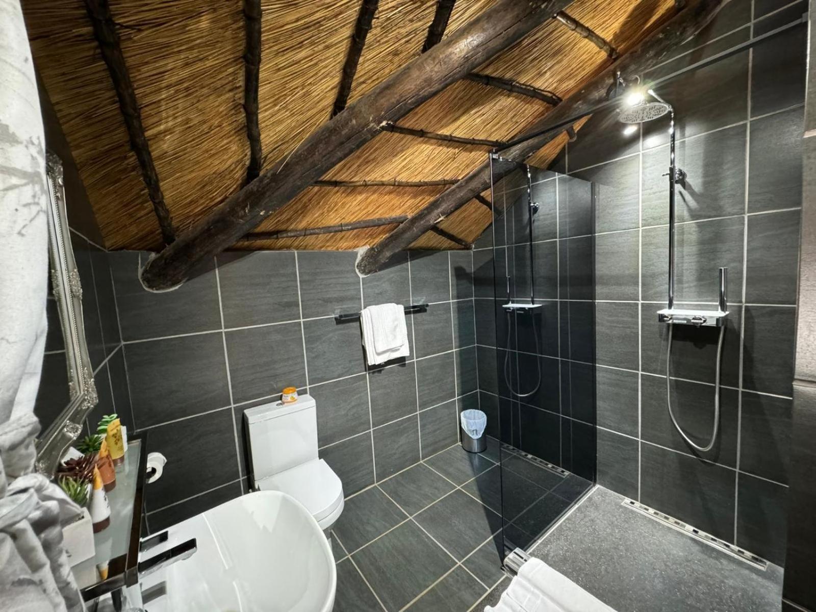 Echo Mountain Inn (Adults Only) Thabazimbi Room photo